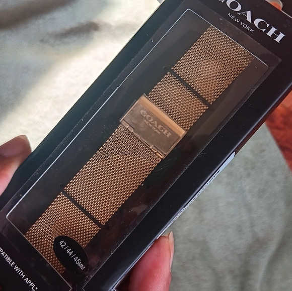 COACH WATCH BAND - Picture 1 of 4